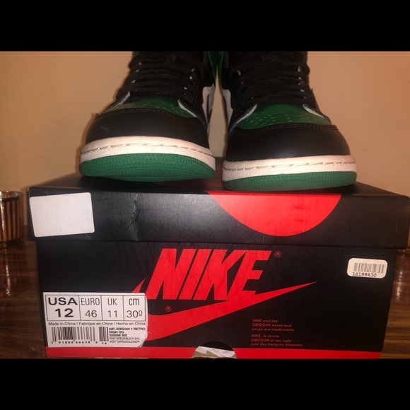 Jordan 1 Retro High OG Pine Green (2018) Size 12 - Picture 10 of 11